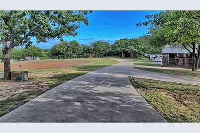 4509 Lazy E Road, Saint Jo, TX 76265 - Photo 12