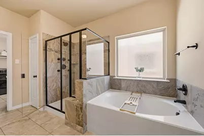 8401 Sandhill Crane Drive, Fort Worth, TX 76118 - Photo 16