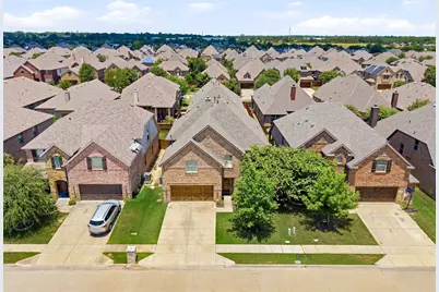 8401 Sandhill Crane Drive, Fort Worth, TX 76118 - Photo 6