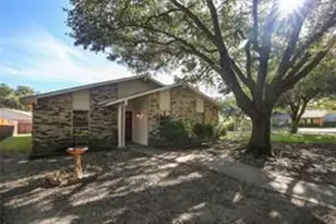2614 Branch Oaks Dr, Garland, TX 75043 - Photo 1