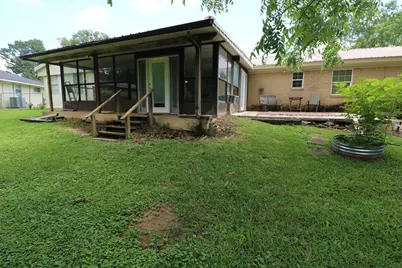 270 SE 26th St, Paris, TX 75460 - Photo 18