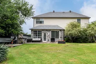 829 Woodridge Dr, Fort Worth, TX 76120 - Photo 36