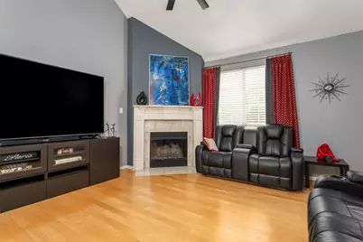 829 Woodridge Drive, Fort Worth, TX 76120 - Photo 6