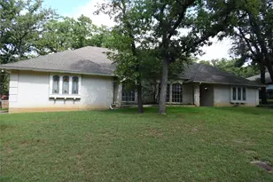 1912 Druid Ln, Fort Worth, TX 76112 - Photo 8
