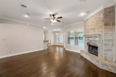 112 Stone Manor Drive, McGregor, TX 76657 - Photo 4