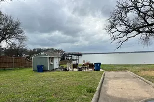 135 Island Park Dr, Gun Barrel City, TX 75156 - Photo 8
