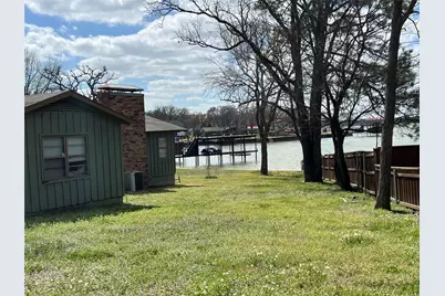135 Island Park Drive, Gun Barrel City, TX 75156 - Photo 24