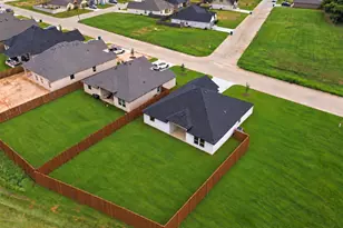 1600 Oleander Dr, Tolar, TX 76476 - Photo 2