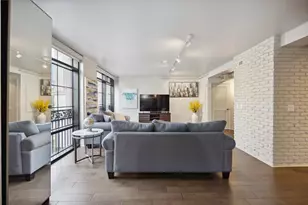 1005 S Shepherd Dr, Houston, TX 77019 - Photo 10
