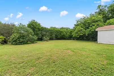 139 Claire Newell Lane, Waco, TX 76705 - Photo 16