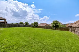 552 Winnetka Dr, Oak Point, TX 75068 - Photo 34