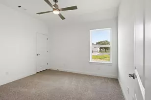 1041 Arbor Vista Dr, Azle, TX 76020 - Photo 34
