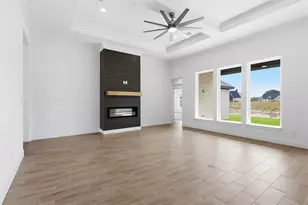 1041 Arbor Vista Dr, Azle, TX 76020 - Photo 16