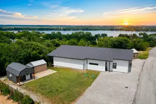 540 Burton Hill Dr, Weatherford, TX 76087 - Photo 1