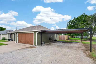703 S College Street, Celeste, TX 75423 - Photo 4