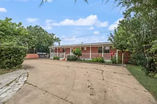 2211 Cardinal Ln, Garland, TX 75042 - Photo 2