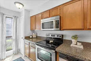 9910 Royal Ln, Dallas, TX 75231 - Photo 10