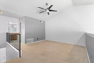 9910 Royal Ln, Dallas, TX 75231 - Photo 14