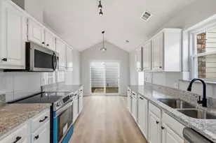 4904 Courtside Dr, Irving, TX 75038 - Photo 12