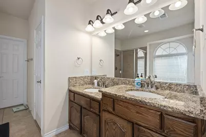 11637 Gatesville Drive, Frisco, TX 75035 - Photo 14