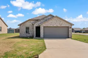 2417 Abigail Ln, Mabank, TX 75147 - Photo 2
