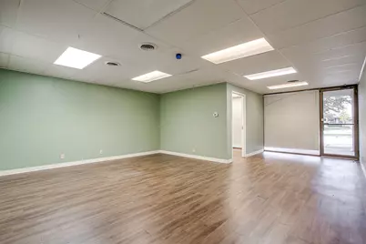 1340 S Main Street, Grapevine, TX 76051 - Photo 10