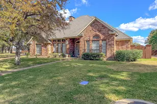 1500 Bowie Cir, Corsicana, TX 75110 - Photo 2