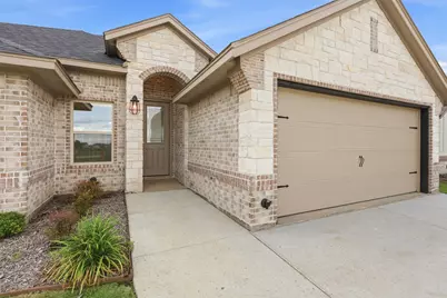 1366 Oleander Drive, Tolar, TX 76476 - Photo 4