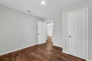 612 Dunbar St, Waco, TX 76704 - Photo 8