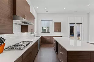 381 E Greenbriar Ln, Dallas, TX 75203 - Photo 6