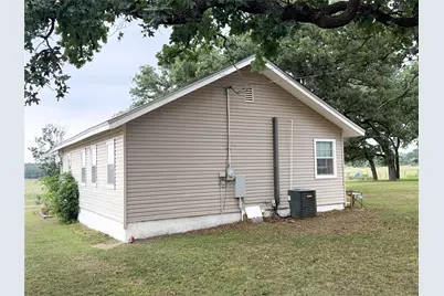 704 E 20th Street, Cisco, TX 76437 - Photo 4