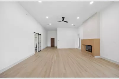 546 Roberts Run, Sherman, TX 75092 - Photo 6