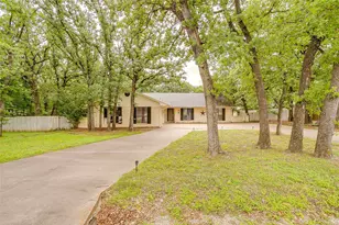 5103 N Highland Dr, Granbury, TX 76049 - Photo 1