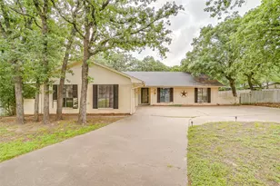 5103 N Highland Dr, Granbury, TX 76049 - Photo 2