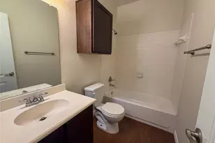 2410 S 2nd St, Waco, TX 76706 - Photo 14