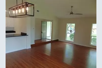 2918 Ashglen Drive, Garland, TX 75043 - Photo 2