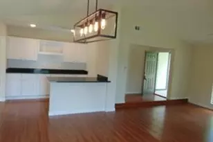2918 Ashglen Dr, Garland, TX 75043 - Photo 4