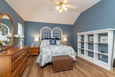305 Chantilly Court, Hurst, TX 76054 - Photo 24