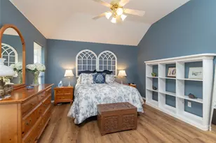 305 Chantilly Ct, Hurst, TX 76054 - Photo 24