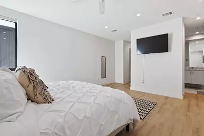 4305 Roseland Avenue, Dallas, TX 75204 - Photo 18