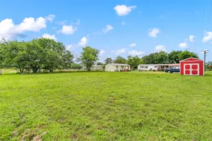 112 Woodlake Ln, Axtell, TX 76624 - Photo 30