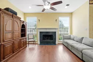 1620 Oak Creek Dr, Hurst, TX 76054 - Photo 6