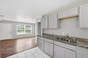 1307 Stone Dr, Irving, TX 75061 - Photo 6