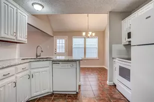 2124 Artherfield Dr, Carrollton, TX 75006 - Photo 6