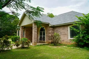 404 E Oakdale St, Keene, TX 76059 - Photo 2