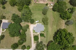 404 E Oakdale St, Keene, TX 76059 - Photo 20