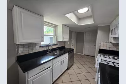 624 Oceanview Drive, Dallas, TX 75232 - Photo 14
