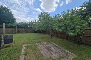 624 Oceanview Dr, Dallas, TX 75232 - Photo 28