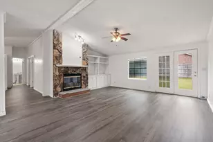 1308 Vinewood Dr, Mansfield, TX 76063 - Photo 2