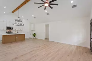 924 Church Ave, Waco, TX 76706 - Photo 8